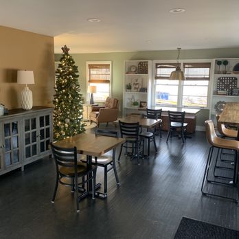 Maple Avenue Coffee House - front sitting room - Coffee & Tea Near Me - Trussville, Alabama Maple Avenue Coffee House - front sitting room - Coffee & Tea Near Me - Trussville, Alabama