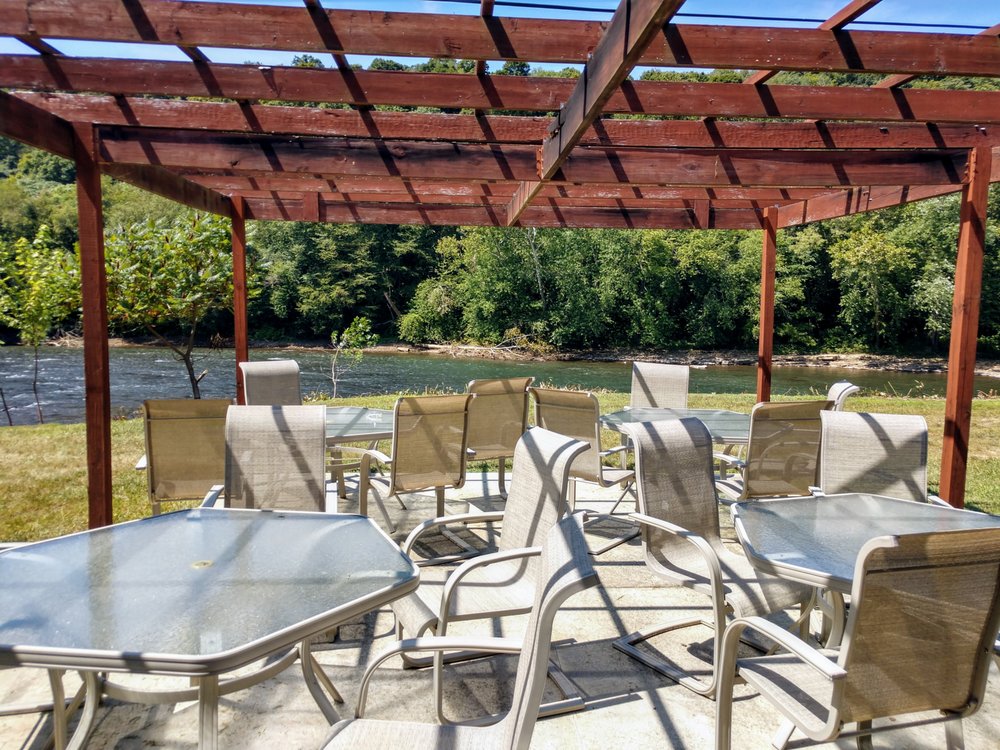 LAKE’S ROADHOUSE 2847 River Rd, Vandergrift, Pennsylvania Hotels Phone Number Yelp