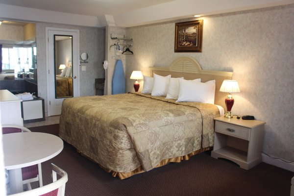 Country view Inn & Suites by null