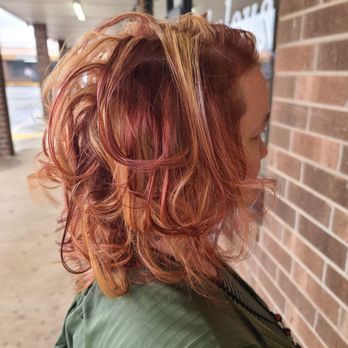 Fabulous Cuts - https://www.vagaro.com/fabulouscuts by eddie - Hair Salons Near Me - King, North Carolina Fabulous Cuts - https://www.vagaro.com/fabulouscuts by eddie - Hair Salons Near Me - King, North Carolina