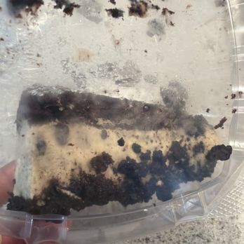 Love's Pizza - Oreo cake slice - Pizza Near Me - Murfreesboro, Tennessee
