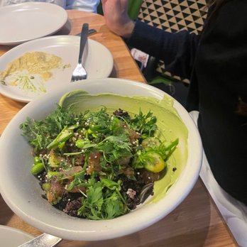 True Food Kitchen - Tuna poke bowl - New American Near Me - Columbus, Ohio True Food Kitchen - Tuna poke bowl - New American Near Me - Columbus, Ohio