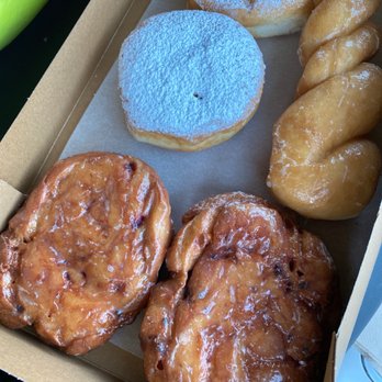 Le Cave's Bakery & Donuts - Yum - Bakeries Near Me - Tucson, Arizona Le Cave's Bakery & Donuts - Yum - Bakeries Near Me - Tucson, Arizona