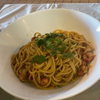 Happy Crawfish - Garlic noodles with crawfish - Cajun/Creole Near Me - Baytown, Texas