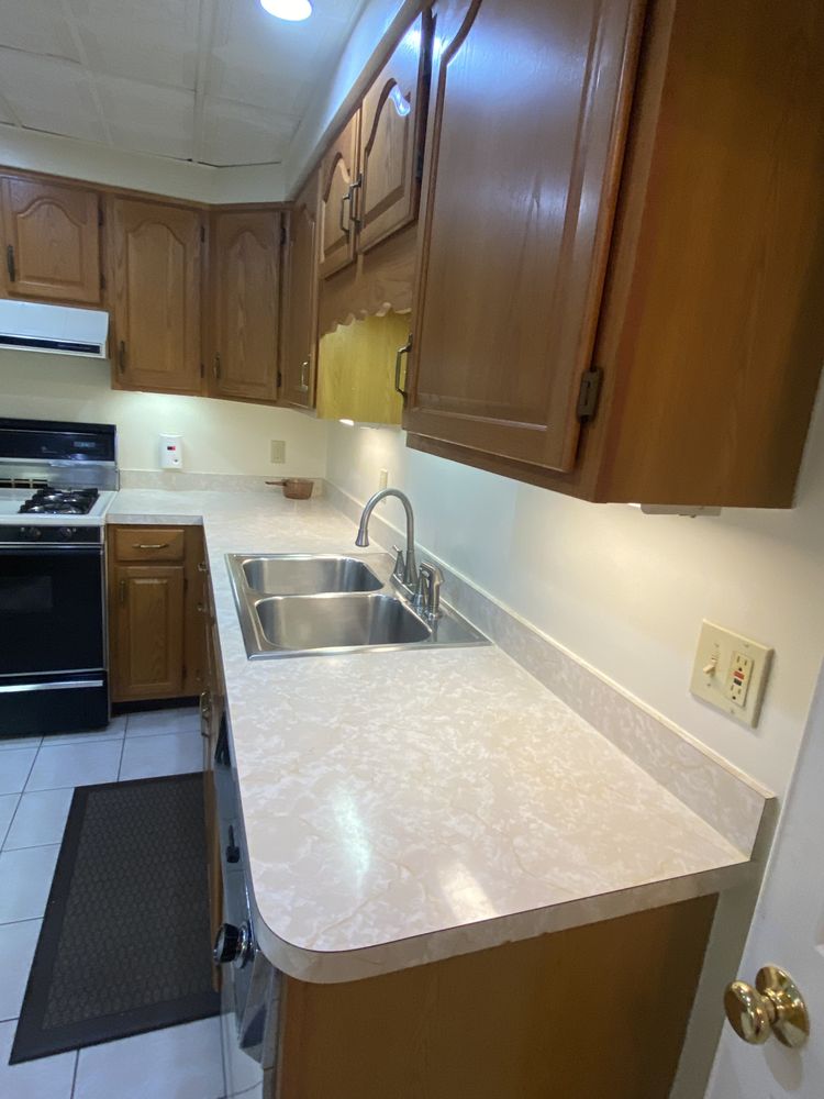 Slide of Velásquez Cleaning Company