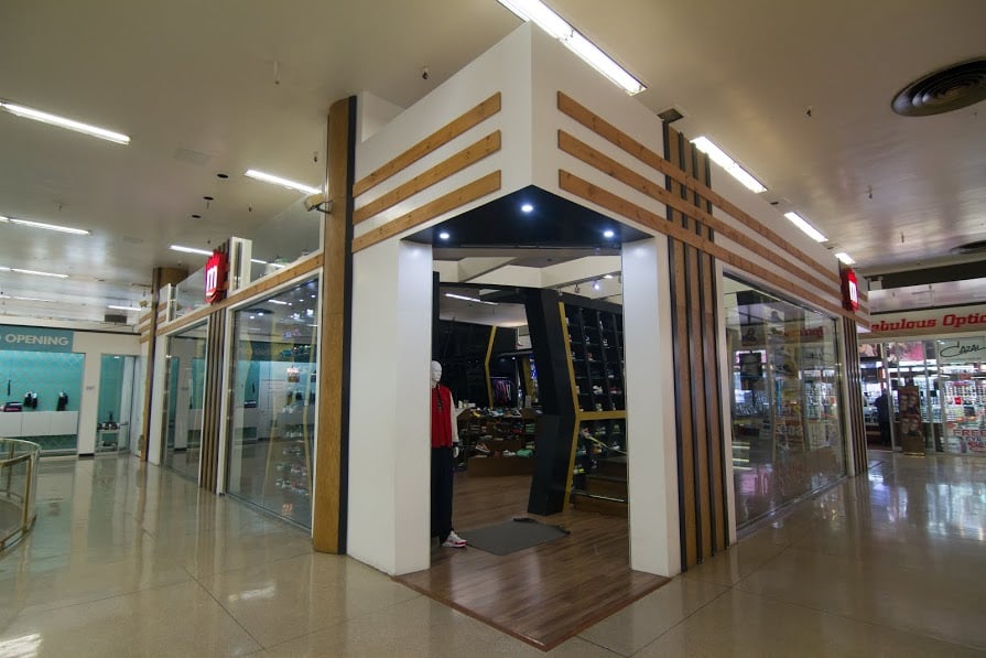 MOE’S SNEAKER SPOT Updated October 2024 12 Reviews 8902 165th St