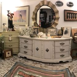 Go2girlz Estates - Our retail store