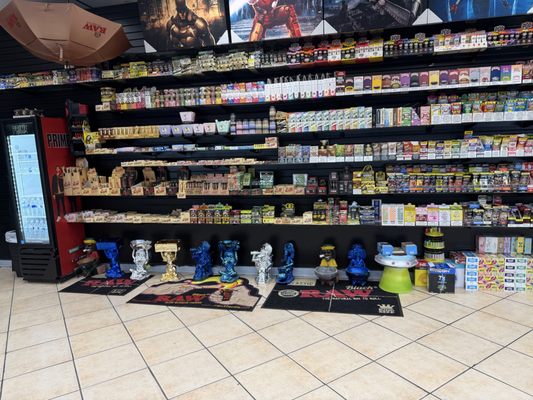 vape shop elgin How High Smoke & Vape Shop main image 0