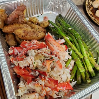 Glacier BrewHouse - 3 lbs worth of Alaskan king crab leg meat all peeled out - American Near Me - Anchorage, Alaska Glacier BrewHouse - 3 lbs worth of Alaskan king crab leg meat all peeled out - American Near Me - Anchorage, Alaska