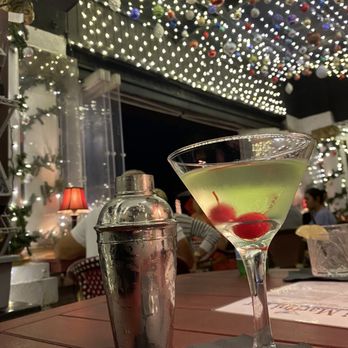 The Tini Martini Bar - Apple Martini - Cocktail Bars Near Me - St Augustine, Florida