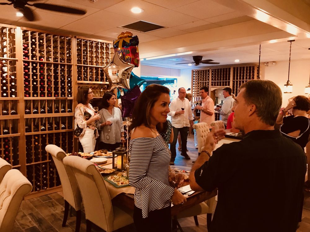 SIESTA KEY WINE BAR 97 Photos & 38 Reviews Beer, Wine & Spirits