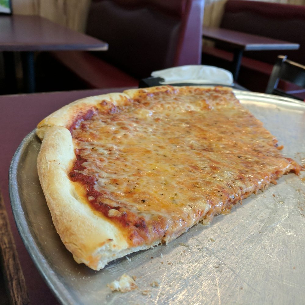 Lucky's Pizza - Pizza Near Me - Surprise, Arizona Lucky's Pizza - Pizza Near Me - Surprise, Arizona