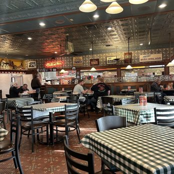 Portillo's Naperville - Inside - Hot Dogs Near Me - Naperville, Illinois Portillo's Naperville - Inside - Hot Dogs Near Me - Naperville, Illinois