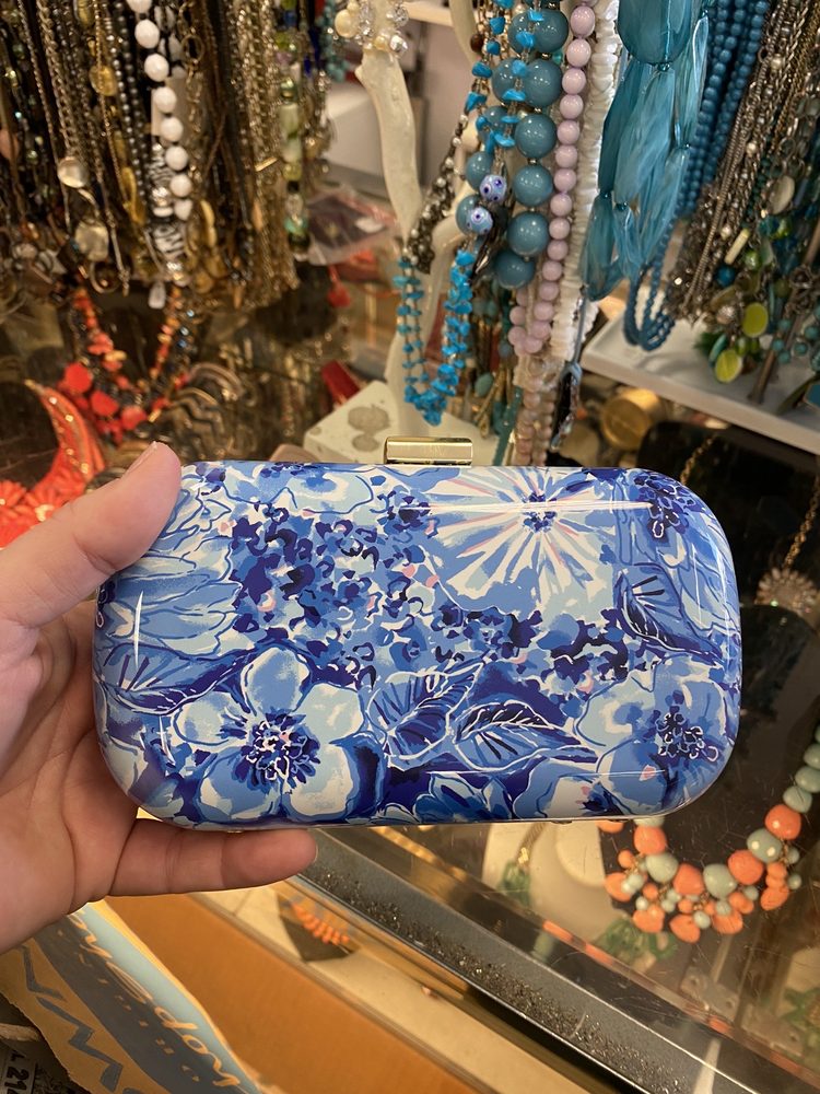 Used, Vintage & Consignment GENESIS BENEFIT THRIFT STORE Updated