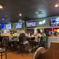 Task Force Pizza - Bar area