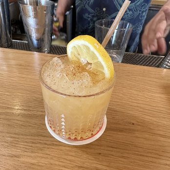 Hamburger Hut - Cocktail Bars Near Me - Encinitas, California