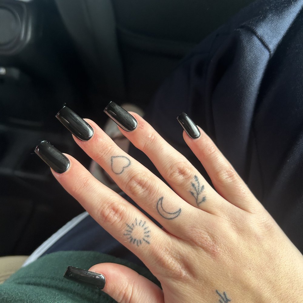 La Vina Nail & Spa - Nail Salons Near Me - Adelphi, Maryland