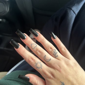 La Vina Nail & Spa - Nail Salons Near Me - Adelphi, Maryland