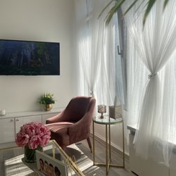 Acne Clinic - Lobby