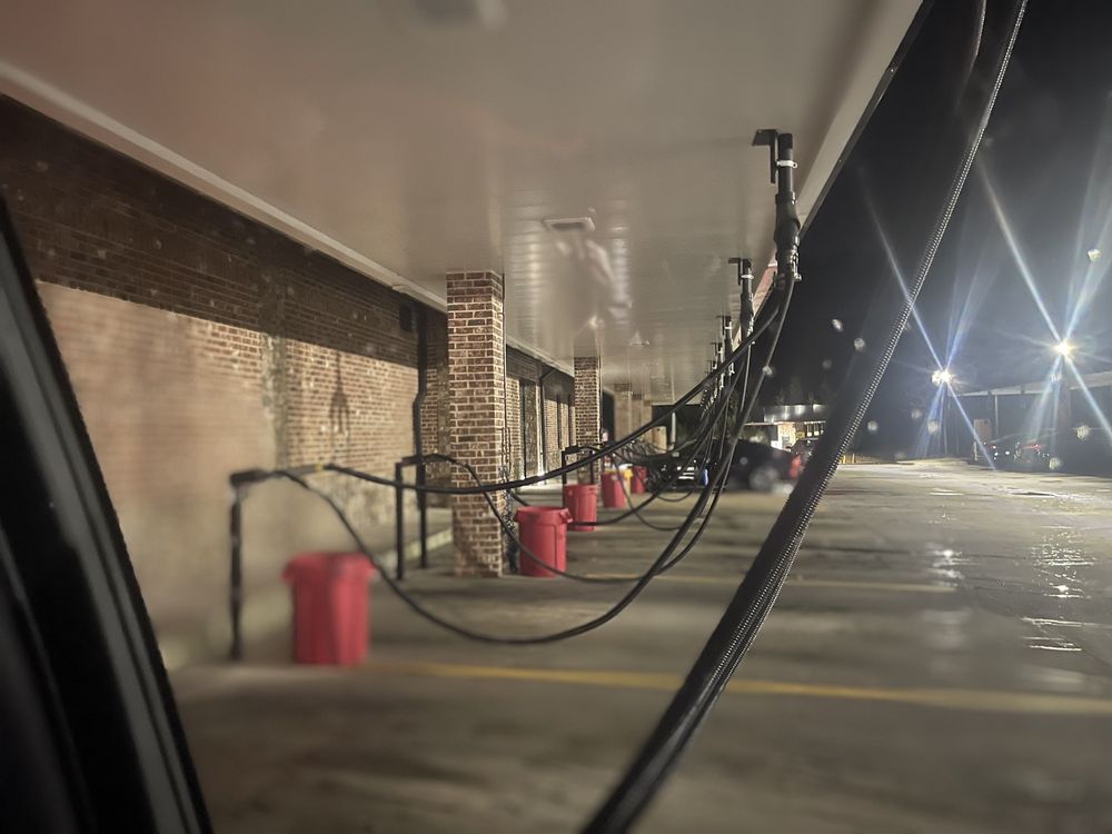 ZIPS CAR WASH Updated October 2024 10 Photos & 22 Reviews 2585