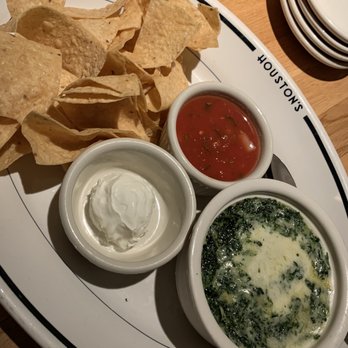 Hillstone - Spinach Spinach and Artichoke Dip - Salad Near Me - Houston, Texas