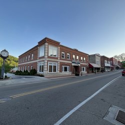 Thread Bank - Thread Bank has been serving Hawkins County since 1906 under previous names of Civis Bank and Citizens Bank of East Tennessee.
