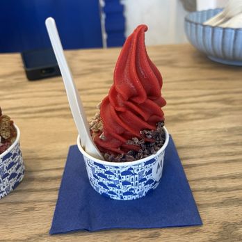 Myka - Raspberry - Ice Cream & Frozen Yogurt Near Me - New York, New York