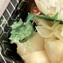 Ecto cooler wasabi, flavor, texture and color not even close to wasabi like a cheap alternative Ecto cooler wasabi, flavor, texture and color not even close to wasabi like a cheap alternative