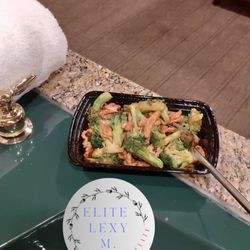 Delicious chicken broccoli and amazing crab rangoons!