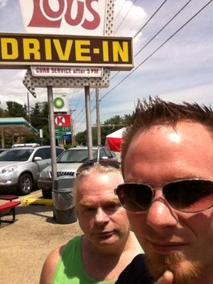 Lou's Drive-In by null