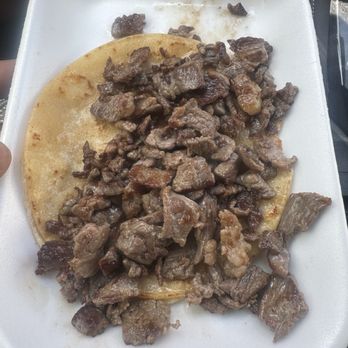 Carnitas Uruapan - Taco de asada - Mexican Near Me - Santa Ana, California