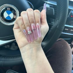 Tipsy's Nail Salon - So bulky