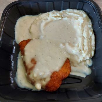 Diner 22 - country fried chicken with mashed and peppered gravy - Diners Near Me - Alexandria, Pennsylvania