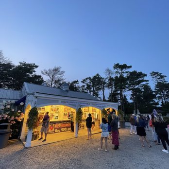 The Beach Plum - The exterior - Ice Cream & Frozen Yogurt Near Me - North Hampton, New Hampshire The Beach Plum - The exterior - Ice Cream & Frozen Yogurt Near Me - North Hampton, New Hampshire
