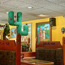 La Hacienda Mexican Restaurant - Inside decor