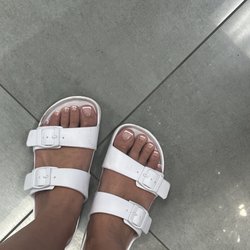 Nails Lux - Awesome gel French pedicure