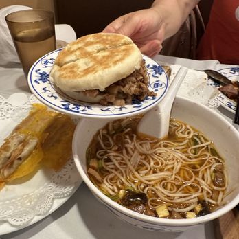 Shaanxi Gourmet - Lazhi Style Chinese Burger - Chinese Near Me - Natick, Massachusetts
