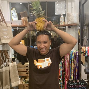 Maui Pineapple Store - Accessories Near Me - Lahaina, Hawaii
