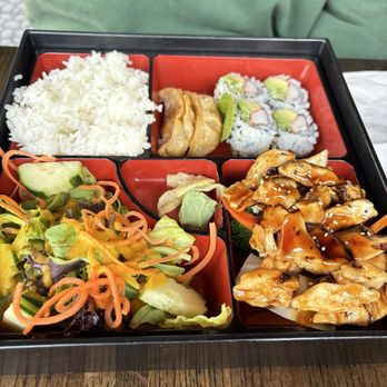 Ukai Japanese Restaurant - Lunch Chicken Teriyaki Bento Box - Japanese Near Me - Chicago, Illinois