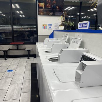 Express Coin Laundry - Nice and clean washer machine - Laundromat Near Me - Whittier, California