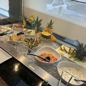 El Sarten Restaurant & Lounge - Fruit bar - Cuban Near Me - Hialeah, Florida