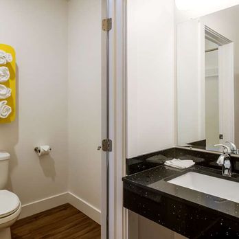 Motel 6 - bathroom - Hotels Near Me - Moncton, New Brunswick Motel 6 - bathroom - Hotels Near Me - Moncton, New Brunswick