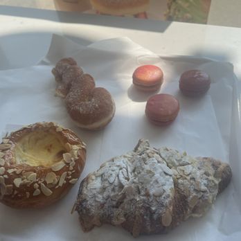 Paris Baguette - Bakeries Near Me - Chicago, Illinois Paris Baguette - Bakeries Near Me - Chicago, Illinois