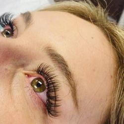 Pink Fox Lash and Tan Boutique