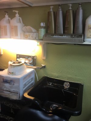Dori's Salon Photos