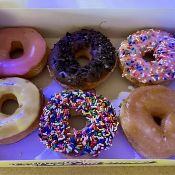 Island Glazed - Passion Fruit, Oreo, Strawberry Sprinkle, Pineapple, Chocolate Sprinkle, Glazed - Coffee & Tea Near Me - Aiea, Hawaii Island Glazed - Passion Fruit, Oreo, Strawberry Sprinkle, Pineapple, Chocolate Sprinkle, Glazed - Coffee & Tea Near Me - Aiea, Hawaii