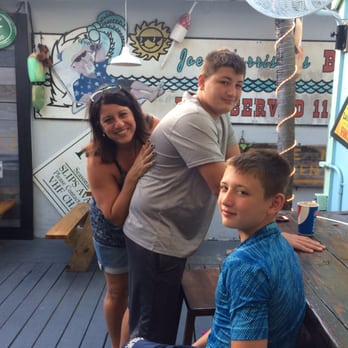 DJ's Clam Shack - Seafood Near Me - Key West, Florida