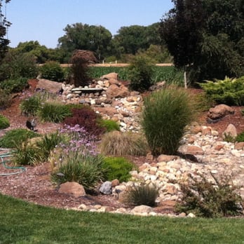 South Shore Landscape - Recirculating water feature using drought tolerant plants - Landscaping Near Me South Shore Landscape - Recirculating water feature using drought tolerant plants - Landscaping Near Me