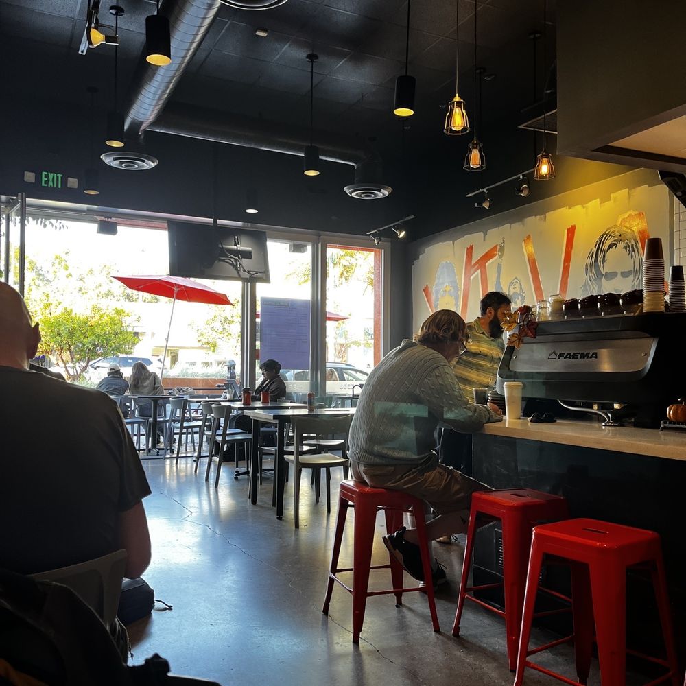 Aroma Di Roma - Indoor seating - Coffee & Tea Near Me - Long Beach, California Aroma Di Roma - Indoor seating - Coffee & Tea Near Me - Long Beach, California