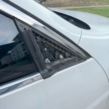 Rocket Carwash - broken mirror - Auto Detailing Near Me - Northlake, Texas